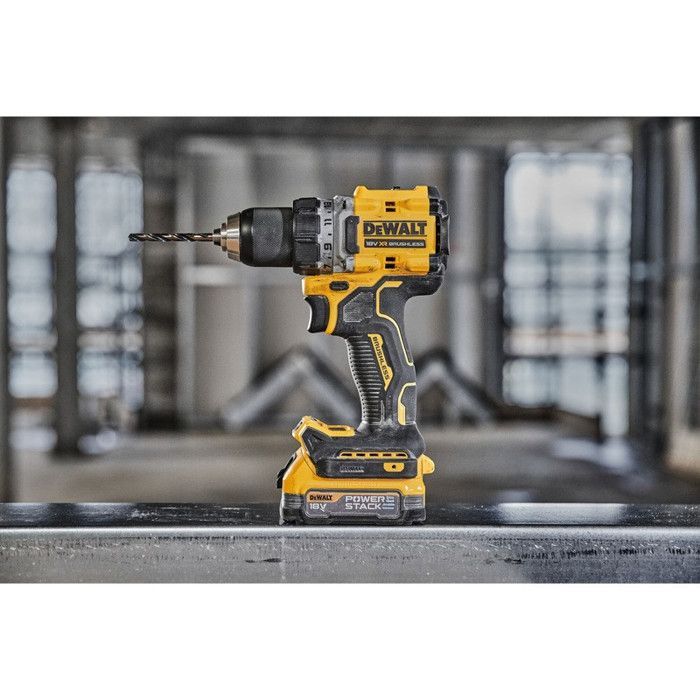Taladro atornillador XR sin escobillas de 18 V (sin batería ni cargador) + maletín T-STAK - DEWALT - DCD800NT-XJ