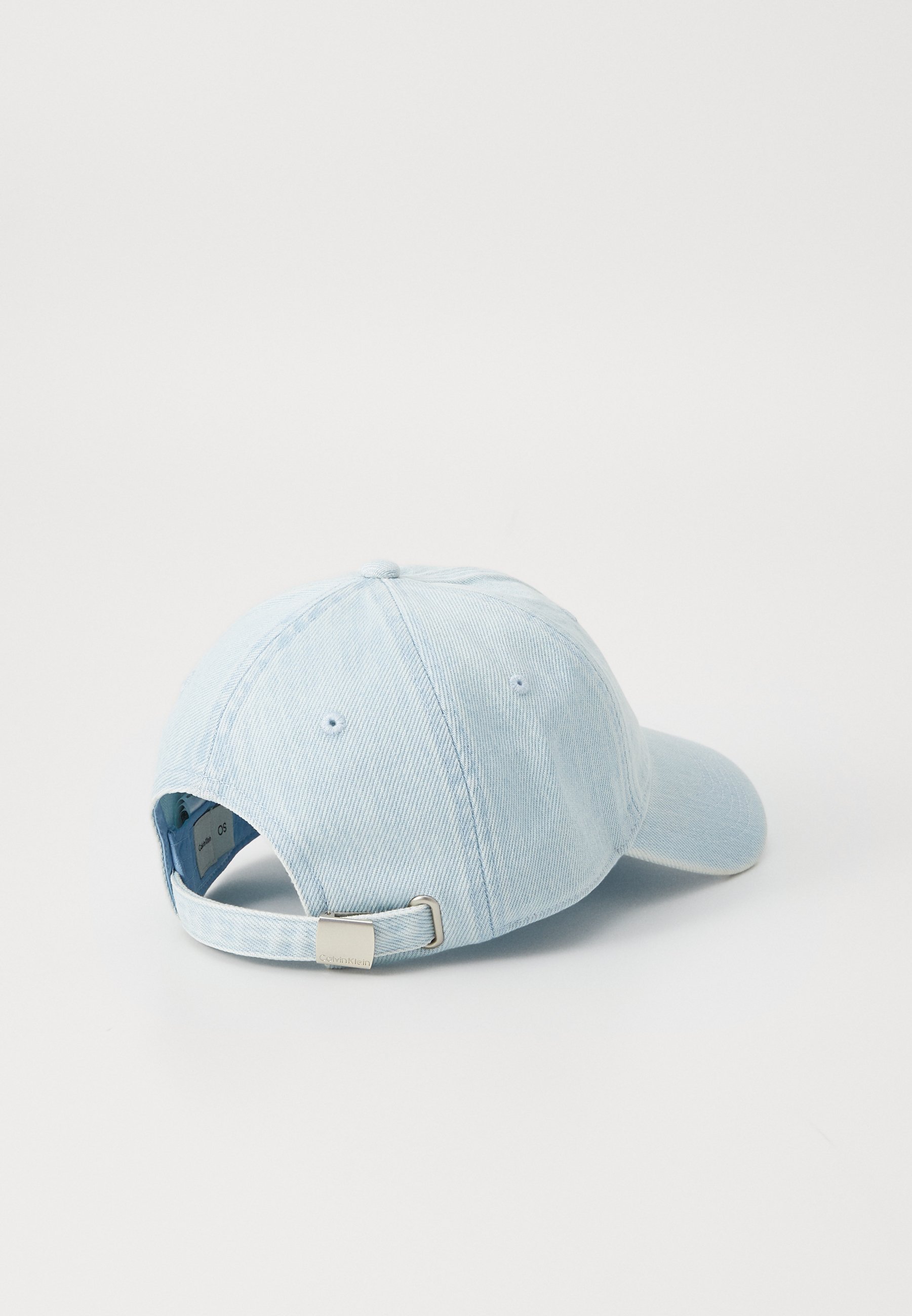 „Calvin Klein Jeans“ kepurė – šviesiai skalbto džinso