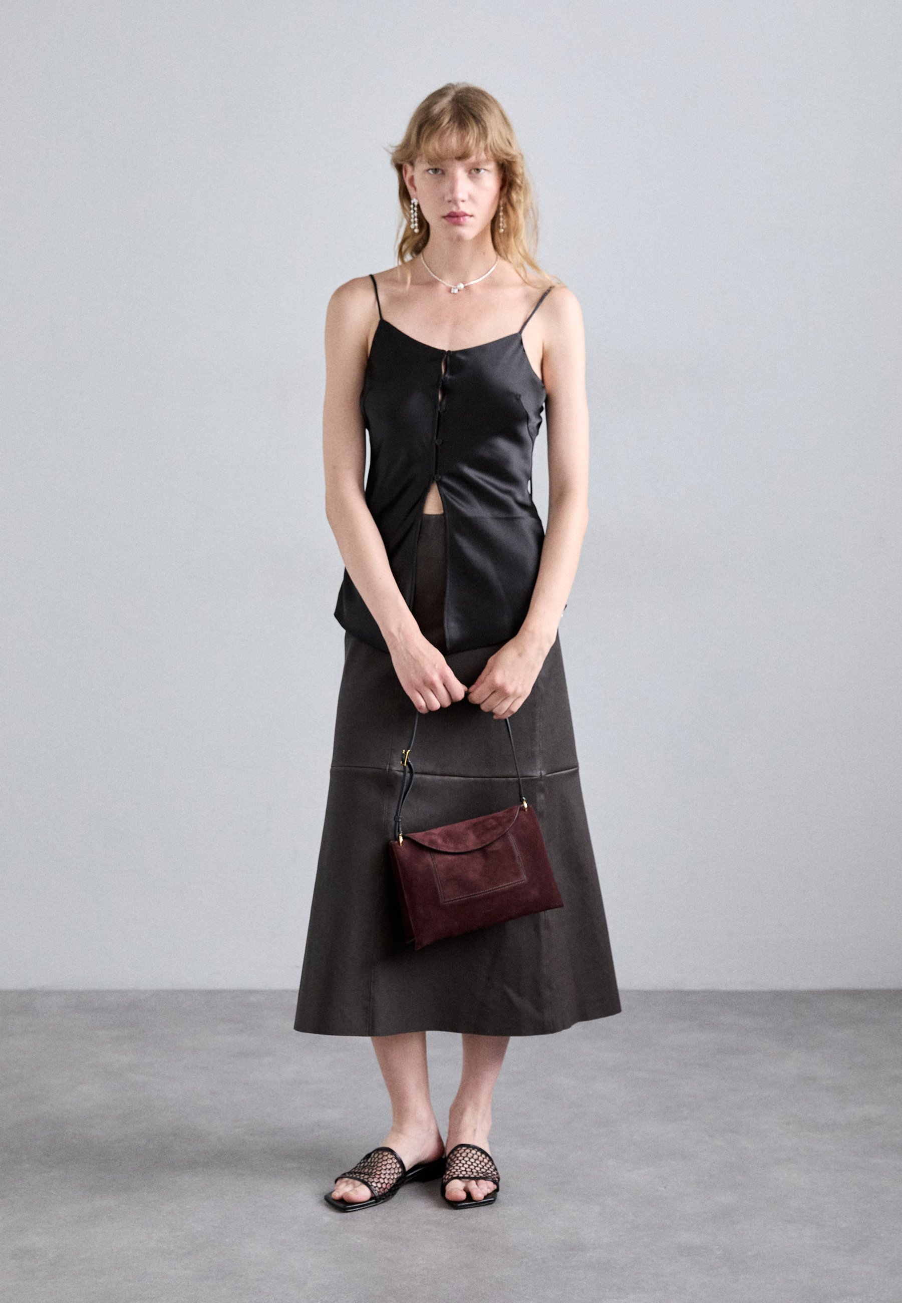 Wandler PENELOPE SLOUCH BAG - Håndveske - black
