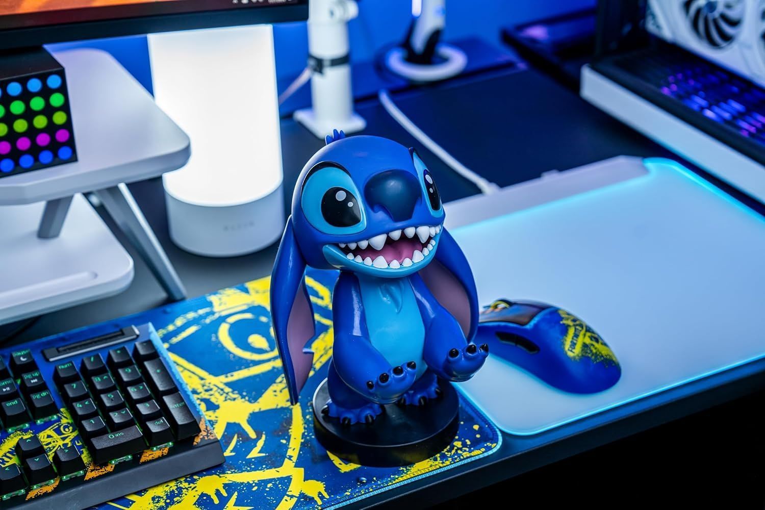 Figurine Disney Stitch Sourire - EXQUISITE GAMING - Cable Guys - Support écouteurs, smartphone ou petit accessoire - 20 cm
