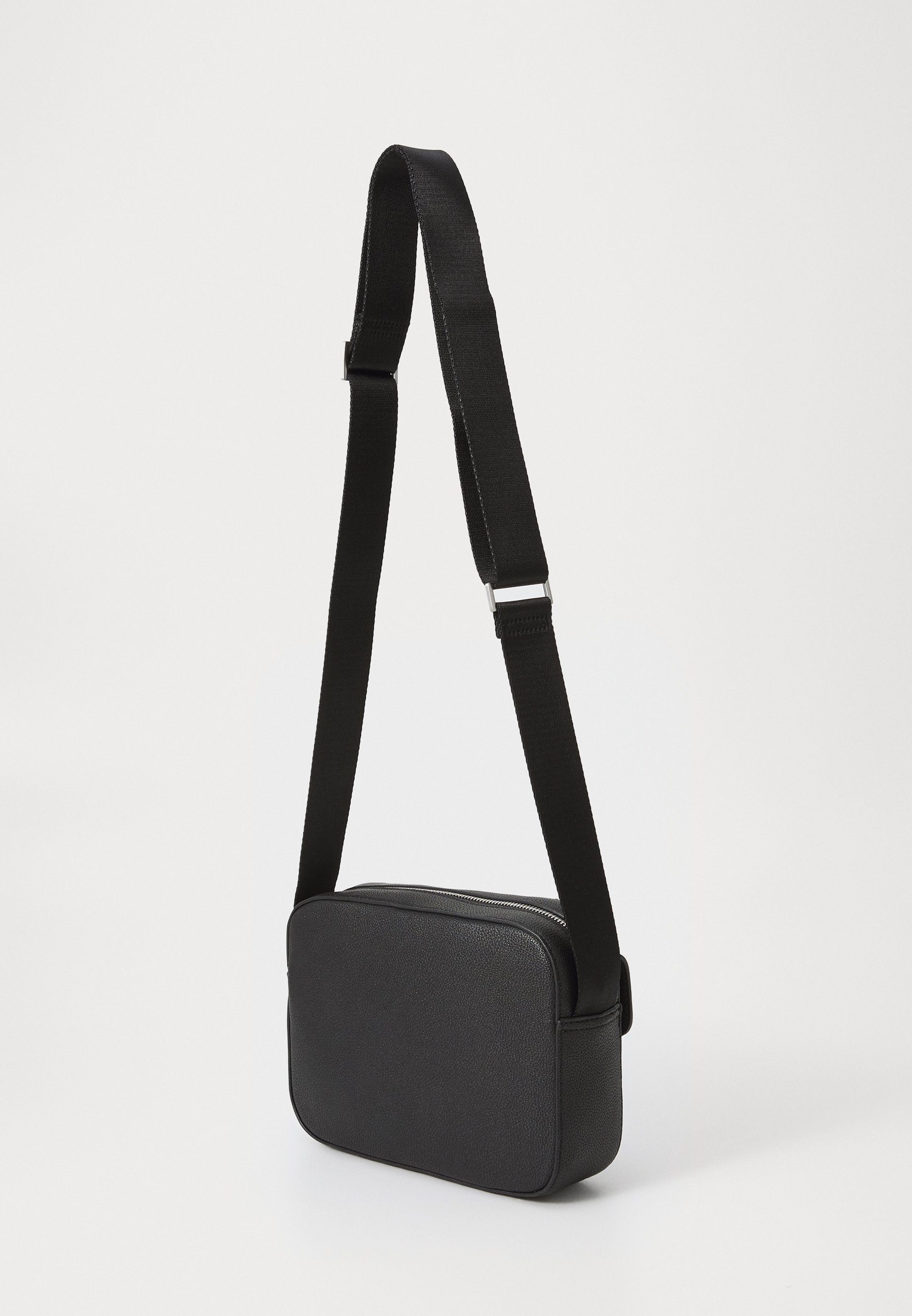 Lacoste REPORTER BAG - Borsa a tracolla - nera