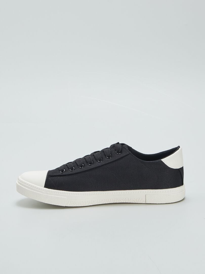 Lage canvas sneakers - ZWART