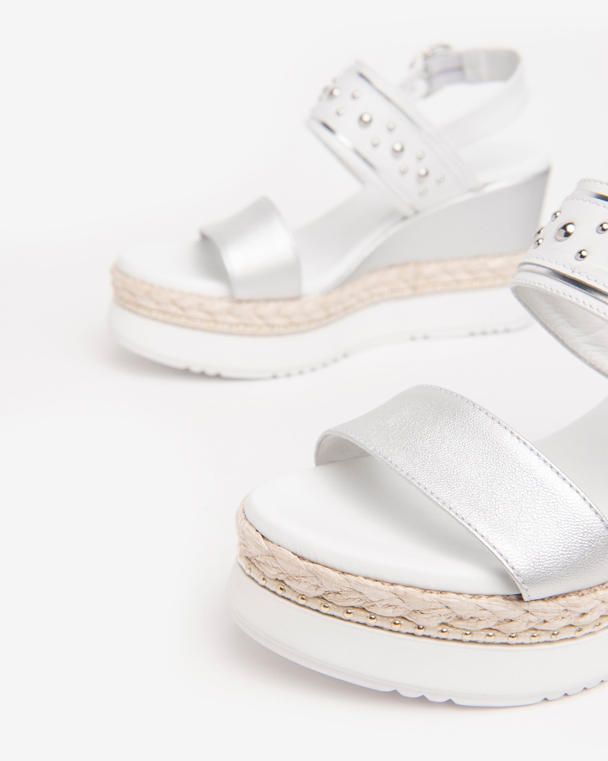  Sandales en cuir pour femmes