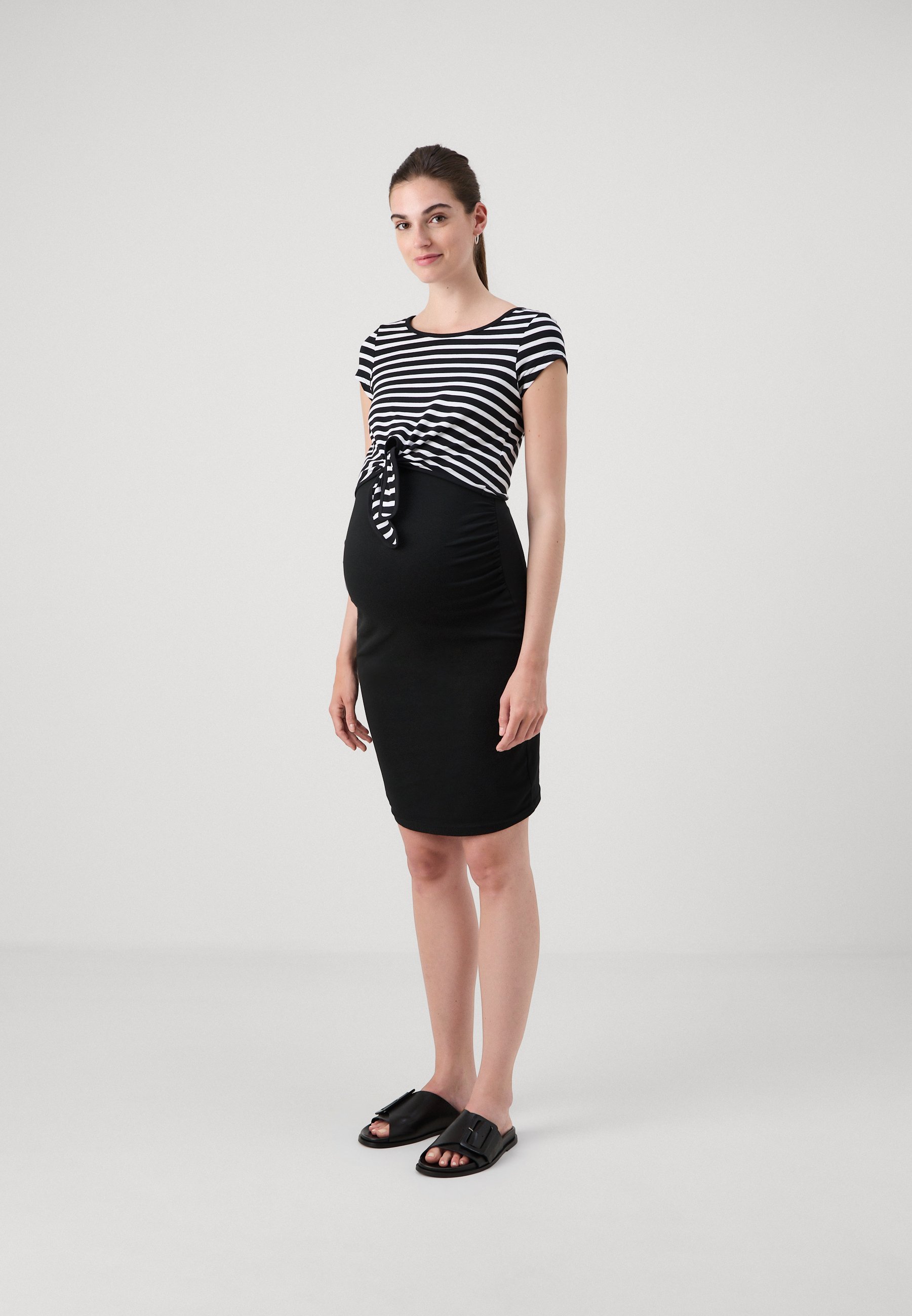 Ensemble Anna Field MAMA - T-shirt imprimé - noir et blanc