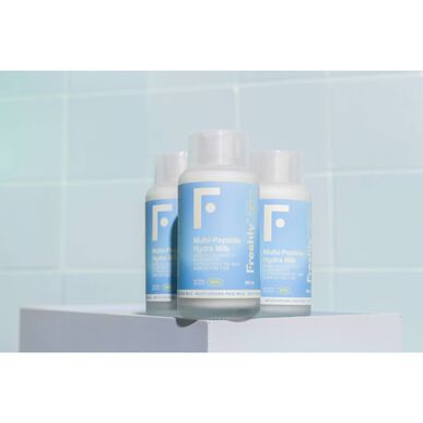 „Freshly Cosmetics“ daugiapeptidinis drėkinamasis pienelis veidui su skaistinančiais peptidais 100 ml 100 ml