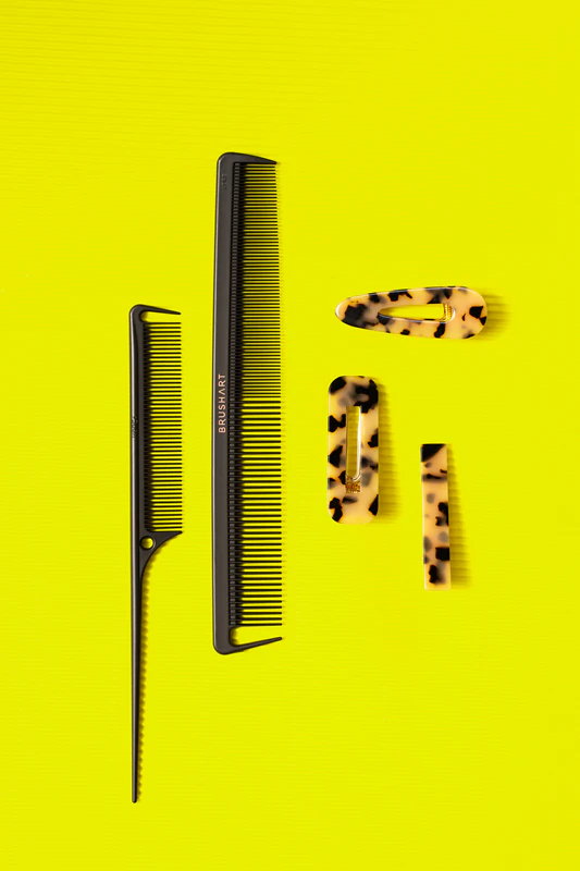 BrushArt Haarkam met staartstuk en carbon afwerking grzebień