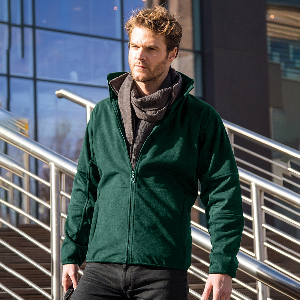  Chaqueta Soft Shell Impermeable Y Short Tejido Combinado Modelo Osaka