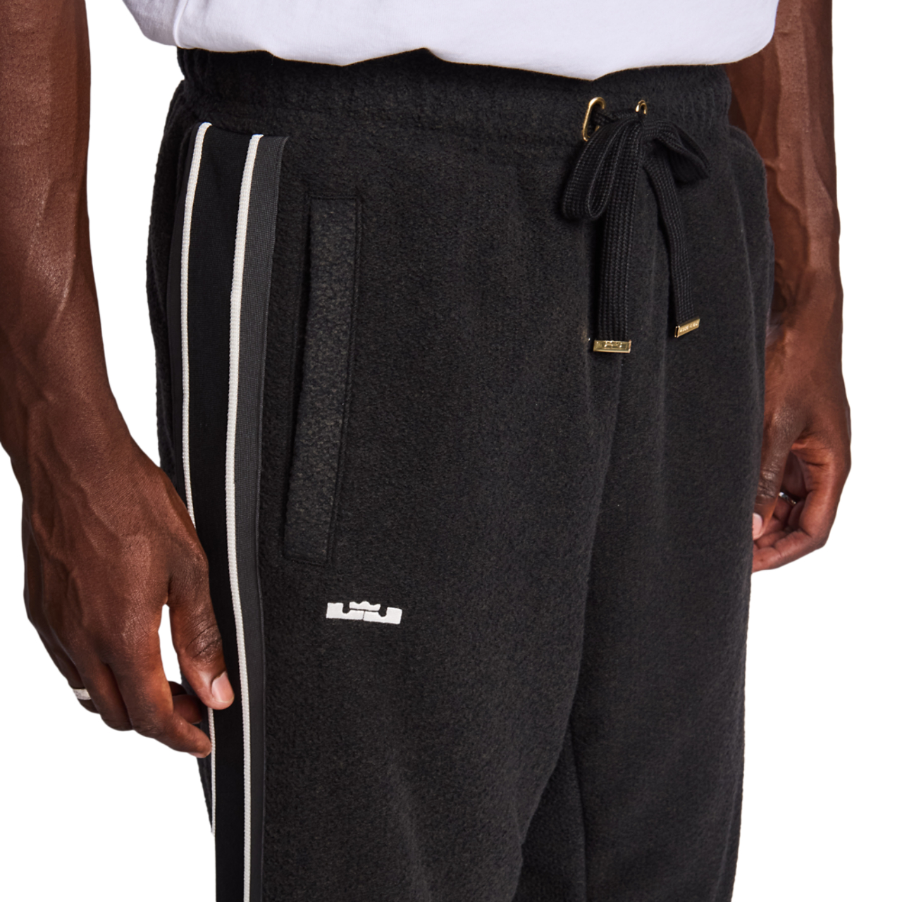 Nike Lebron James