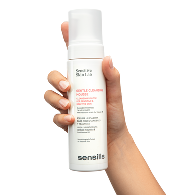 Sensilis švelnios valomosios putos jautriai odai, 200 ml