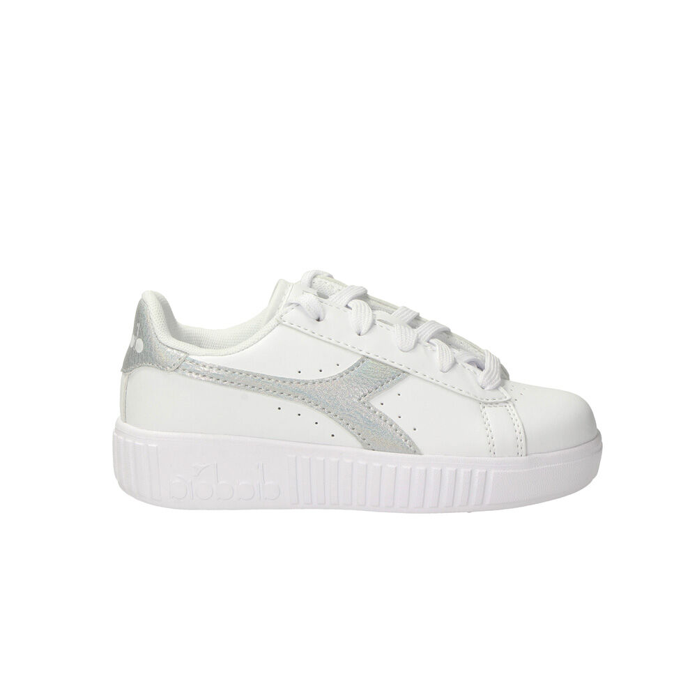  Zapatillas Diadora Game Step Ps 101.176596 01 C6103 biela/strieborná