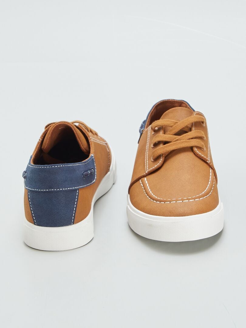 Sapatos náuticos com cadarço - MARROM