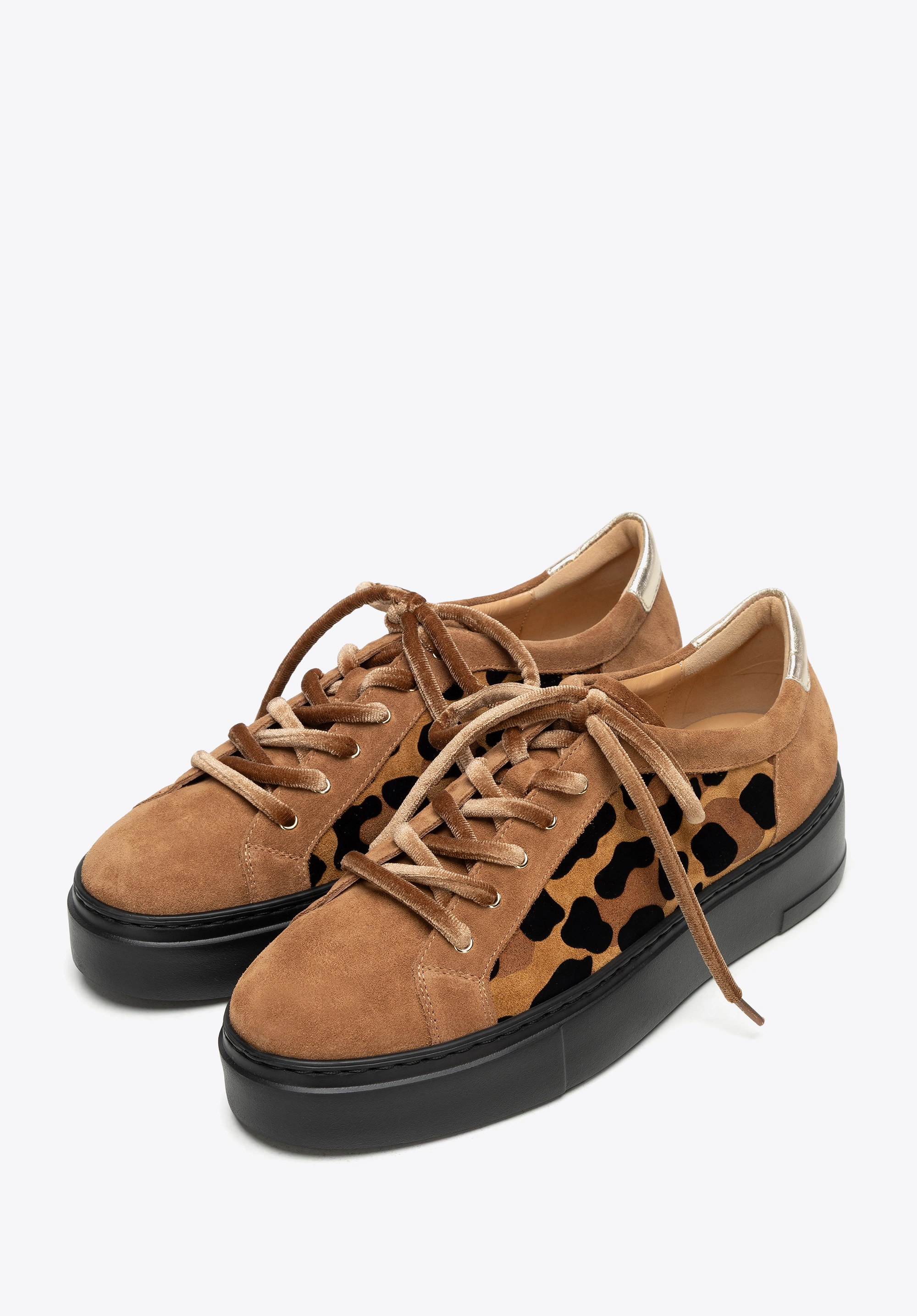 Damskie sneakersy ze skóry zamszowej w motyw panterki brązowe