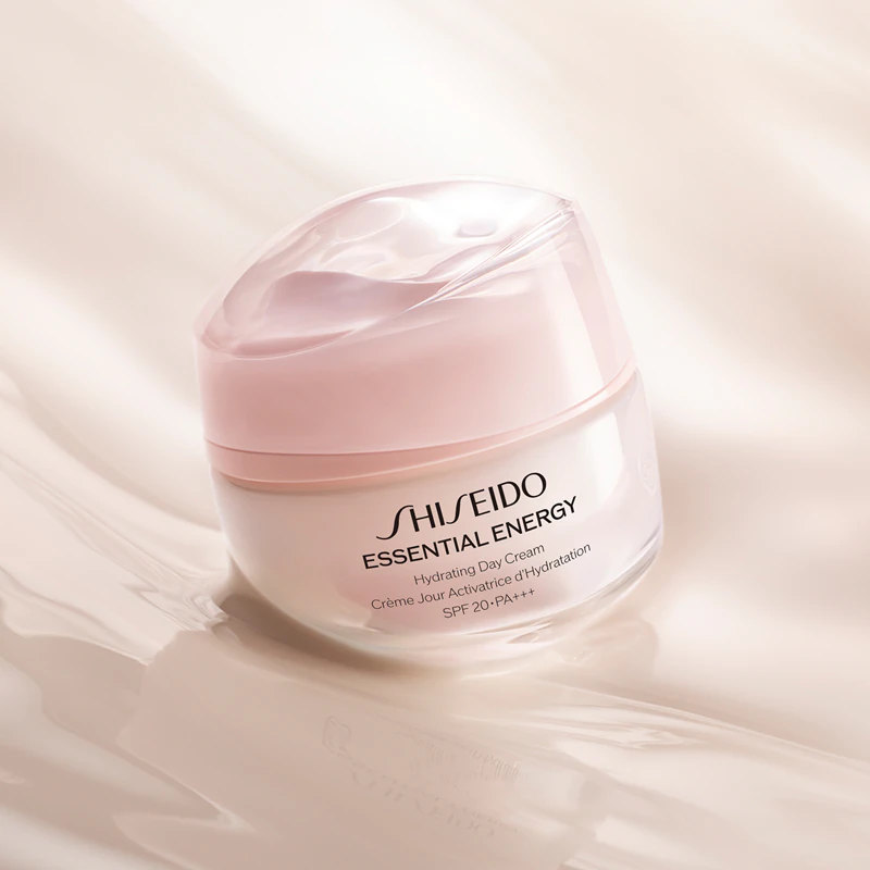 Shiseido Essential Energy Feuchtigkeitsspendende Tagescreme LSF 20