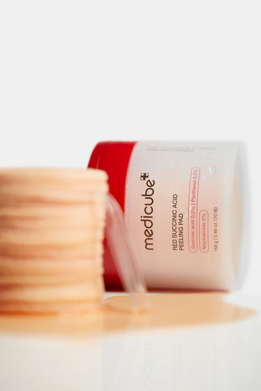 Medicube Rode Barnsteenzuur Peeling Pad voor probleemhuid