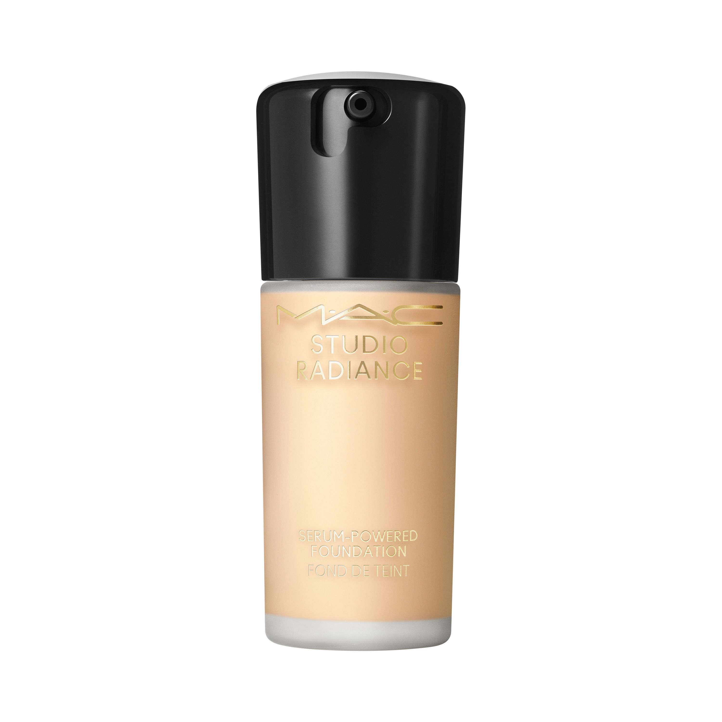 „Studio Radiance Serum“ – drėkinamasis makiažo pagrindas, 24 valandų drėkinimas. Prabangūs makiažo pagrindai.