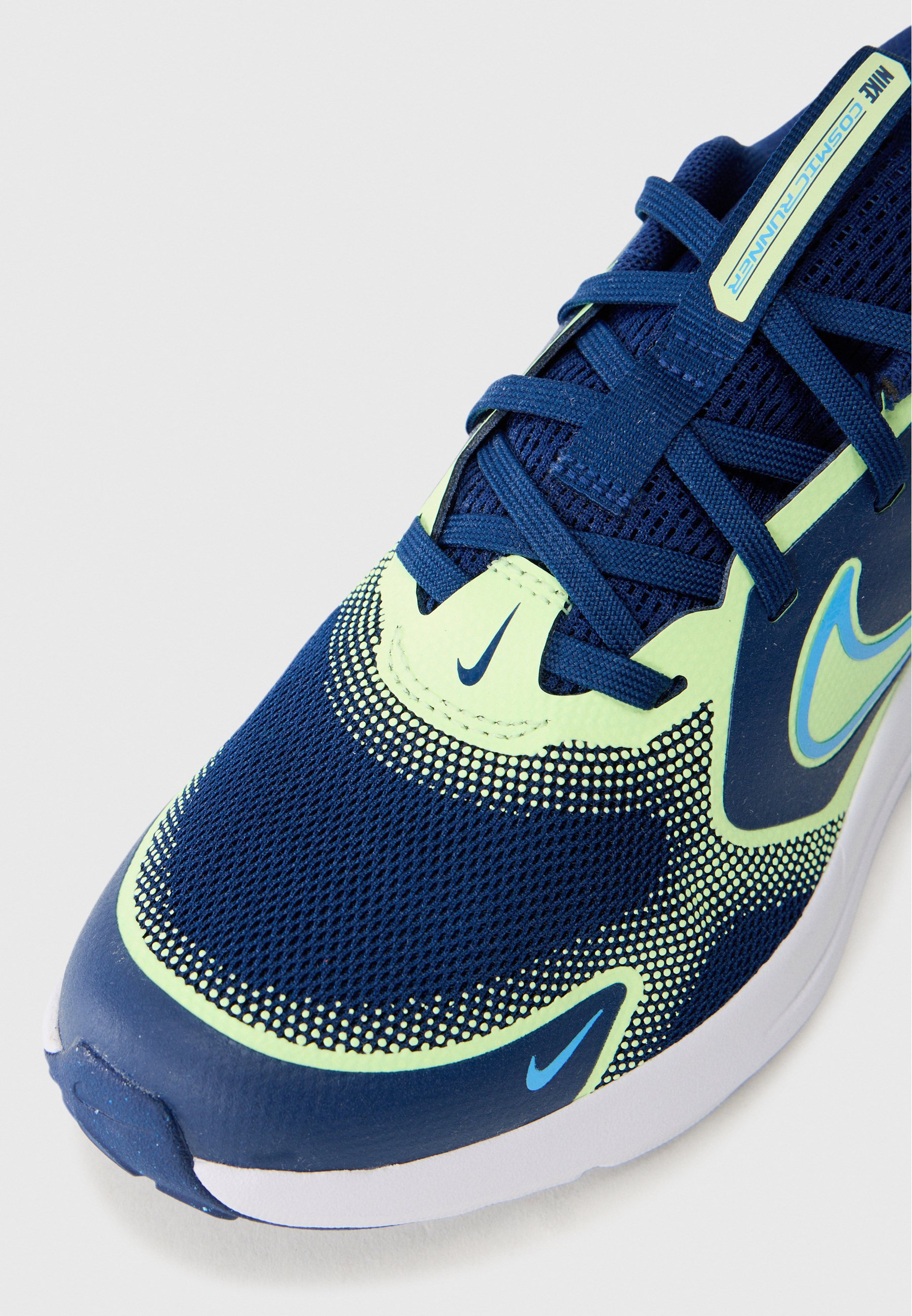 Chaussures de running sur route Nike Performance COSMIC UNISEX - Bleu vide/Bleu universel/Volt clair