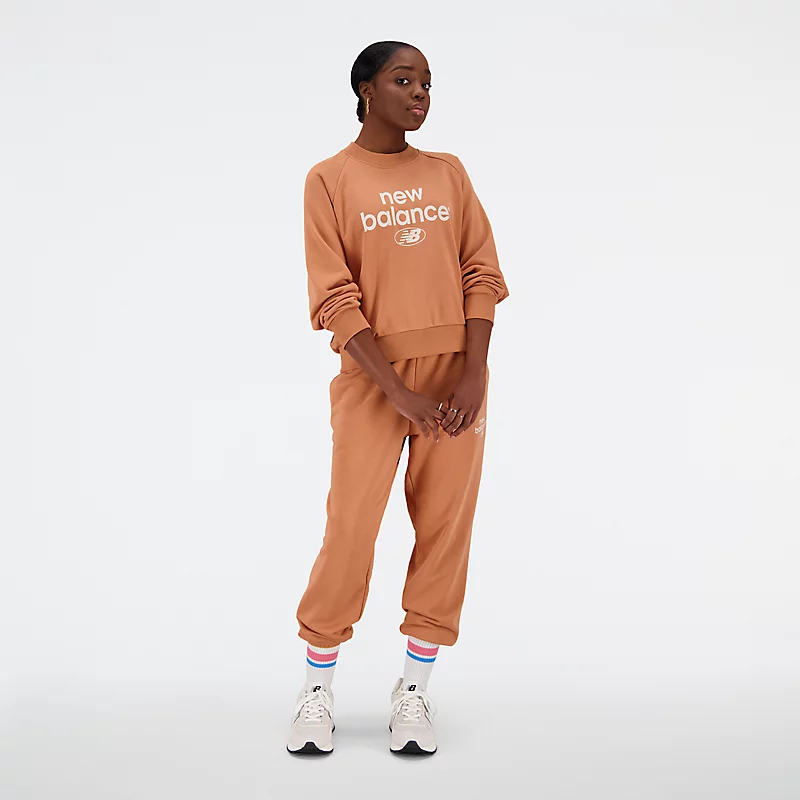 Damen-Basics neu interpretiert: Archiv-Hose aus French Terry – SEPIA
