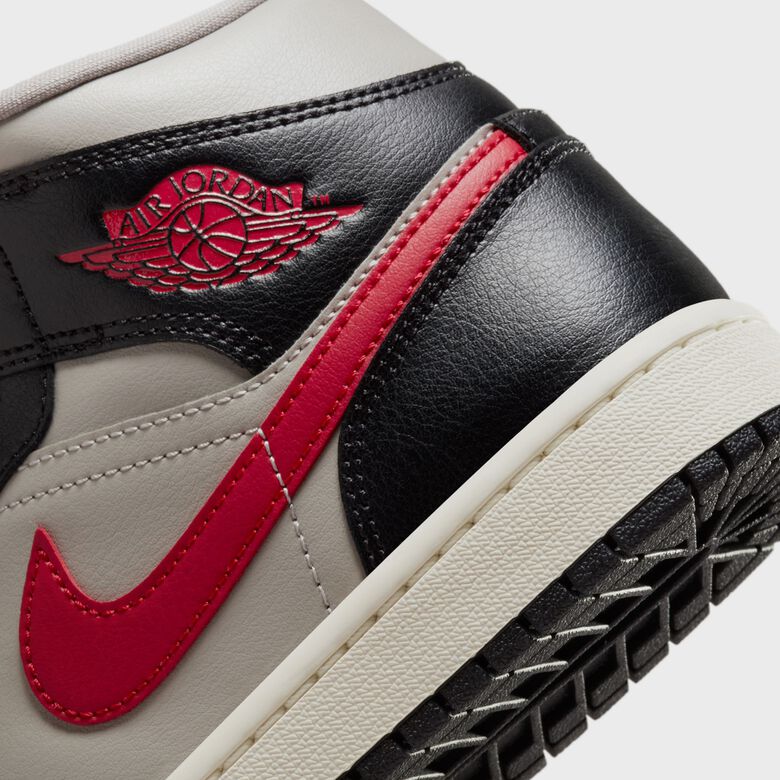 Air Jordan 1 Mid pour femmes