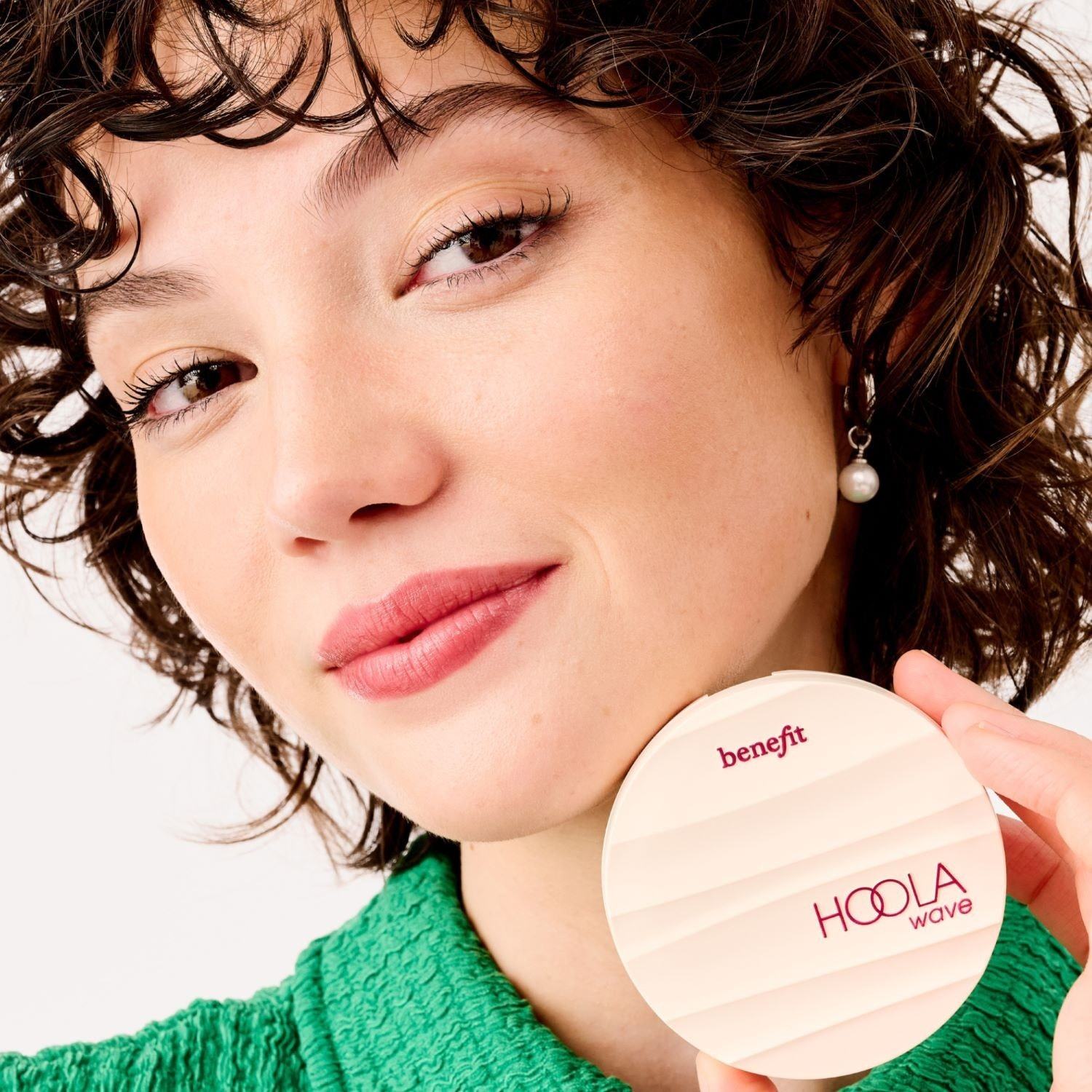 Bronzer in rdečilo za lica Benefit Hoola Wave - 8 g