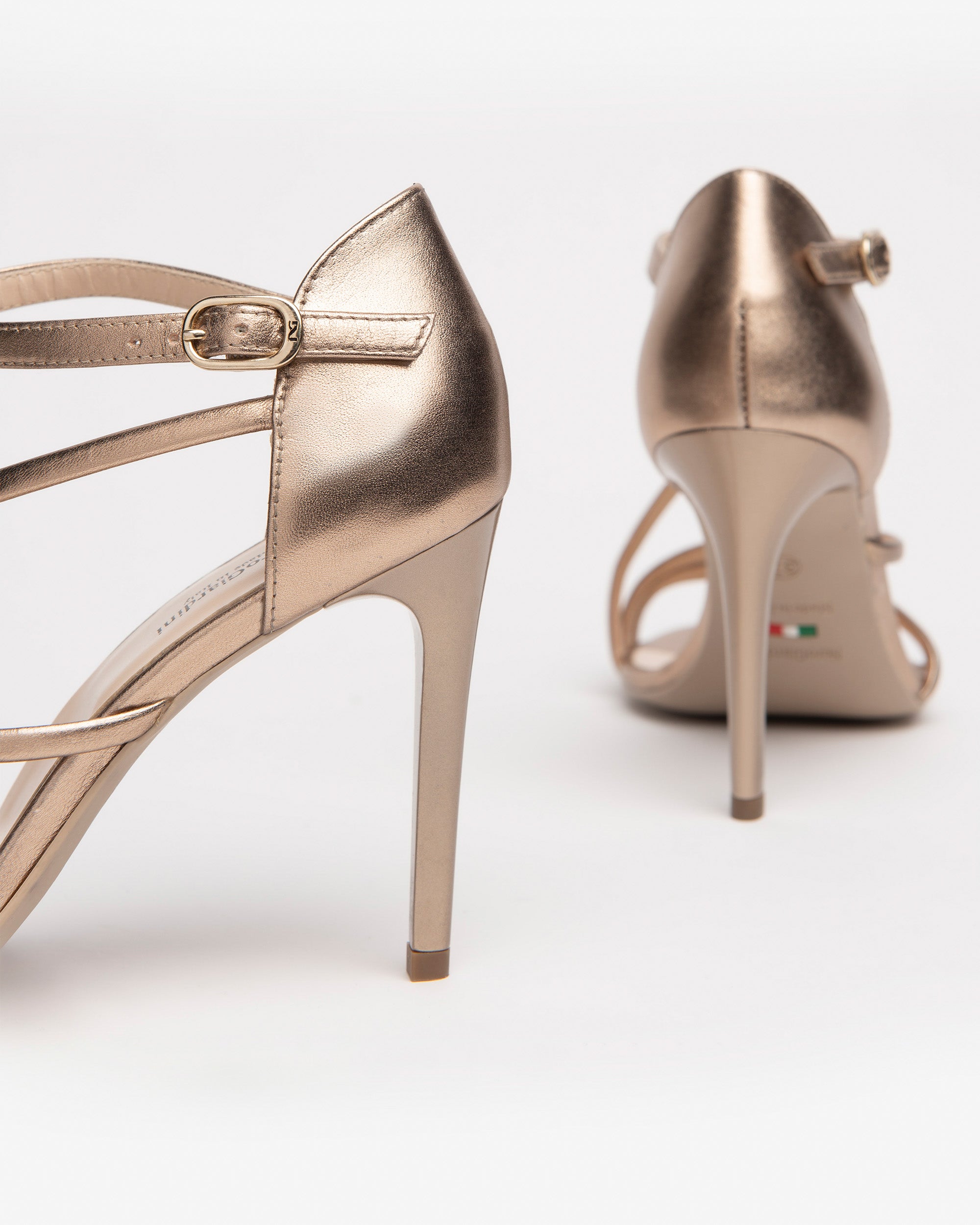  Damen-Ledersandalen