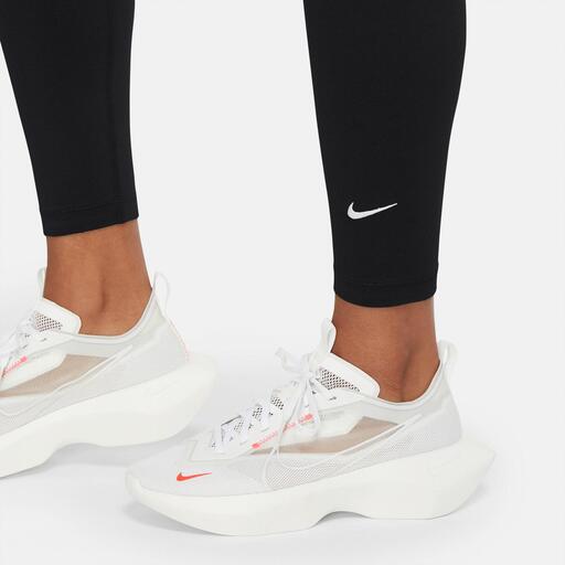 Nike Sportwear Essential