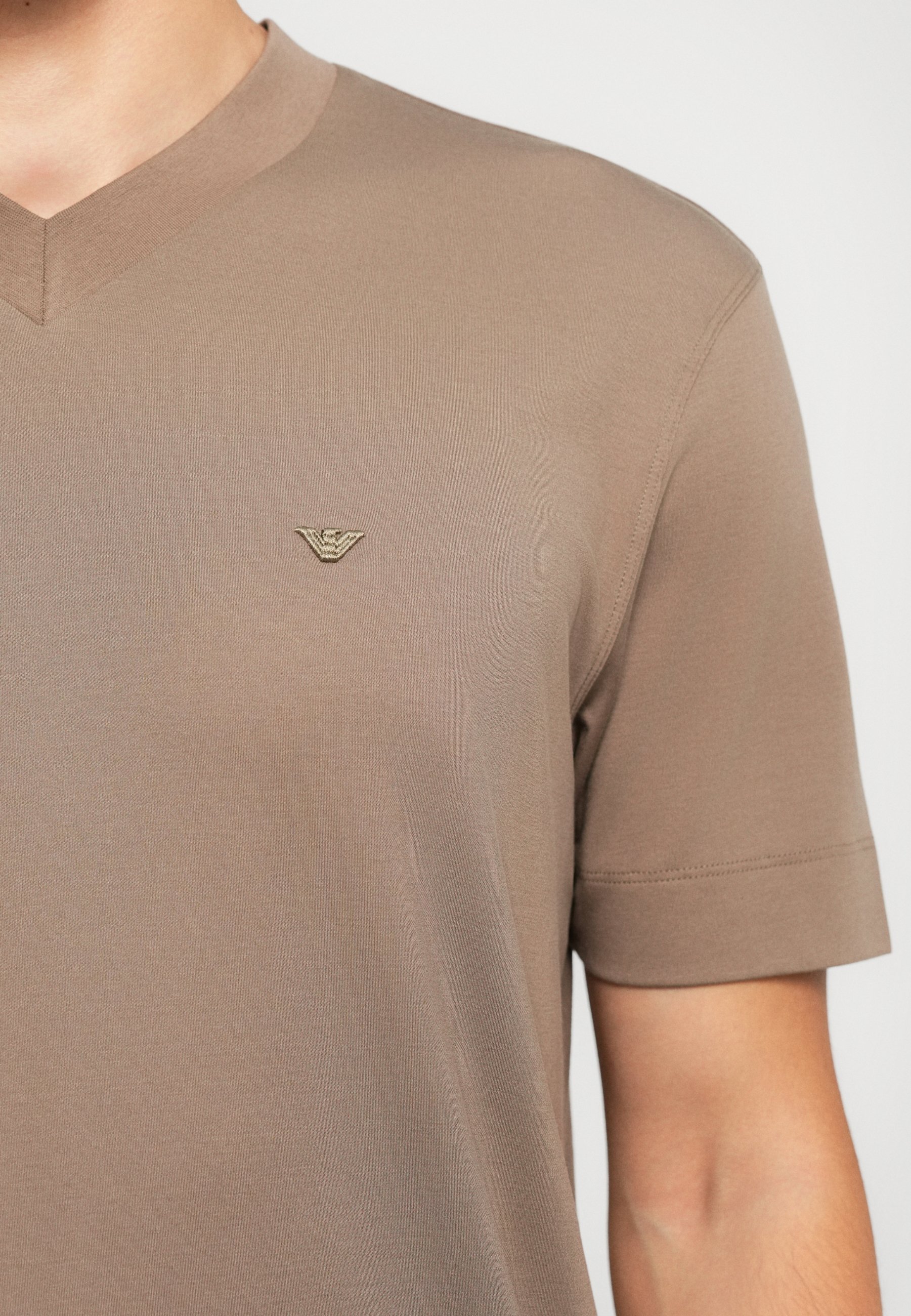 Emporio Armani Basic T-shirt - walnoot