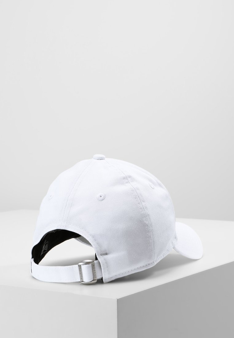 New Era petten