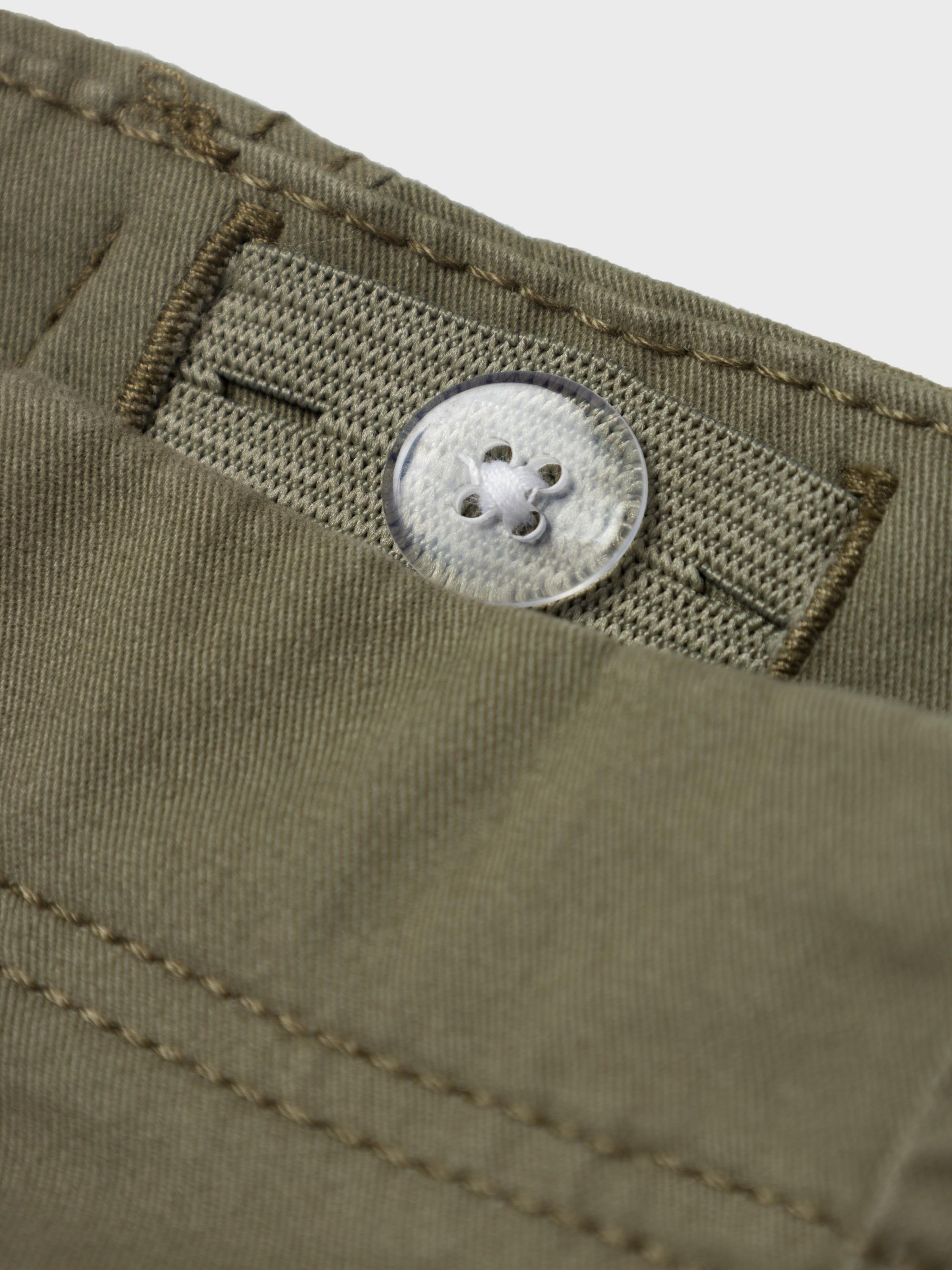 Chiamalo NKMRYAN PANT - Pantaloni cargo - verde lichene intenso