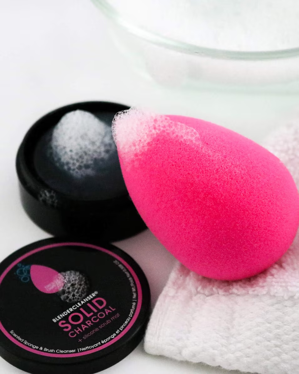 BEAUTYBLENDER BEAUTYBLENDER SOLID CURĂȚARE CARBUNE
