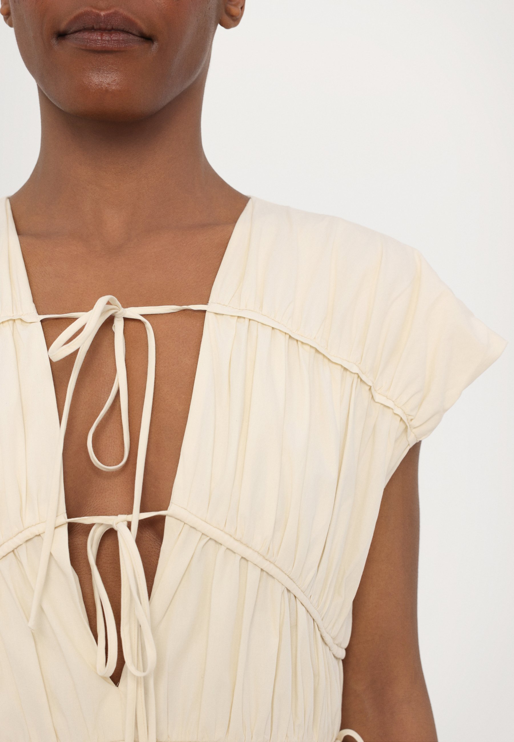 VESTIDO TOVE CERES - Vestido de dia - creme