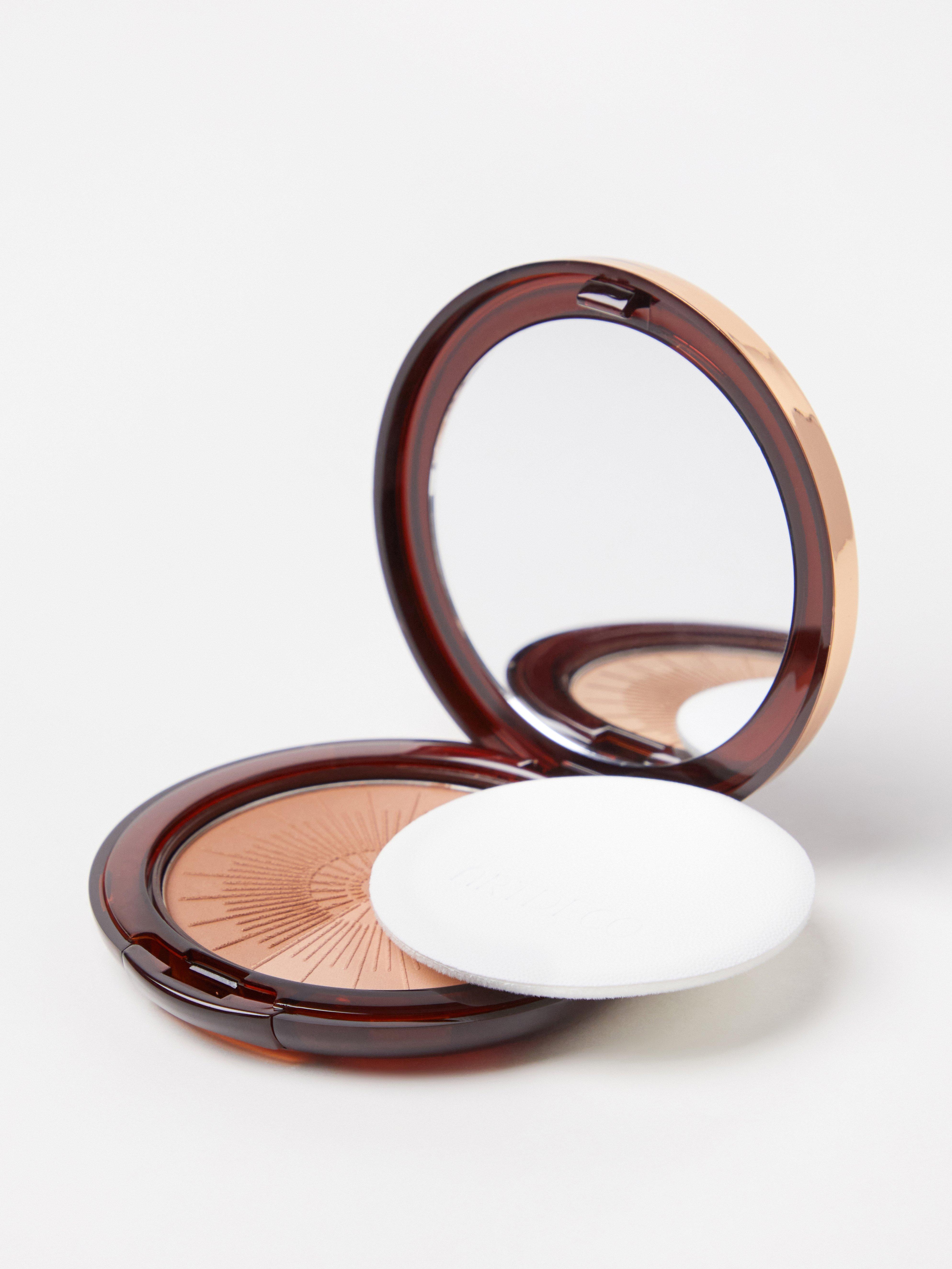 Polvos bronceadores compactos de larga duración Artdeco 50 ALMENDRA