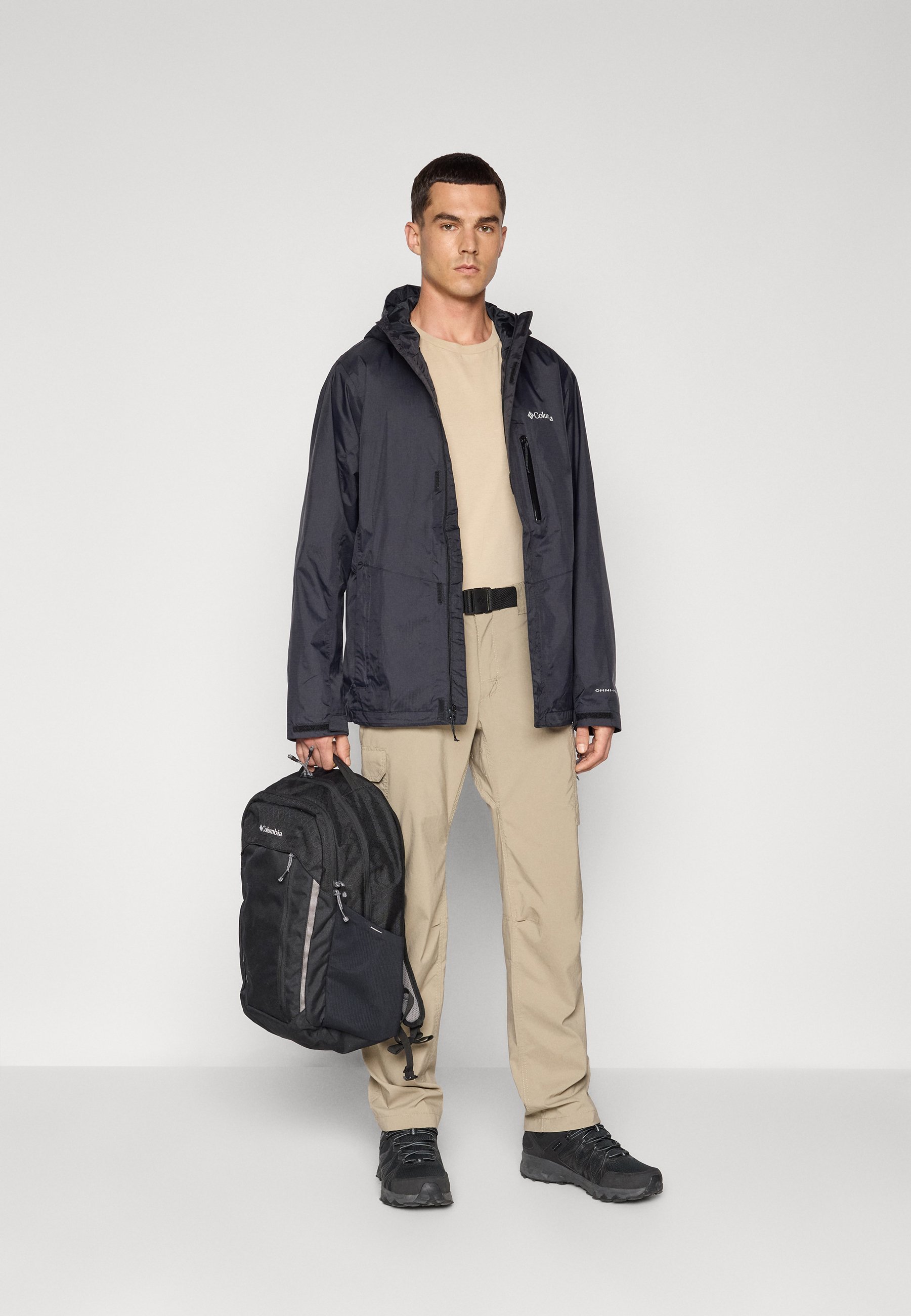 Columbia POURING ADVENTURE JACKET - Geacă hardshell - black