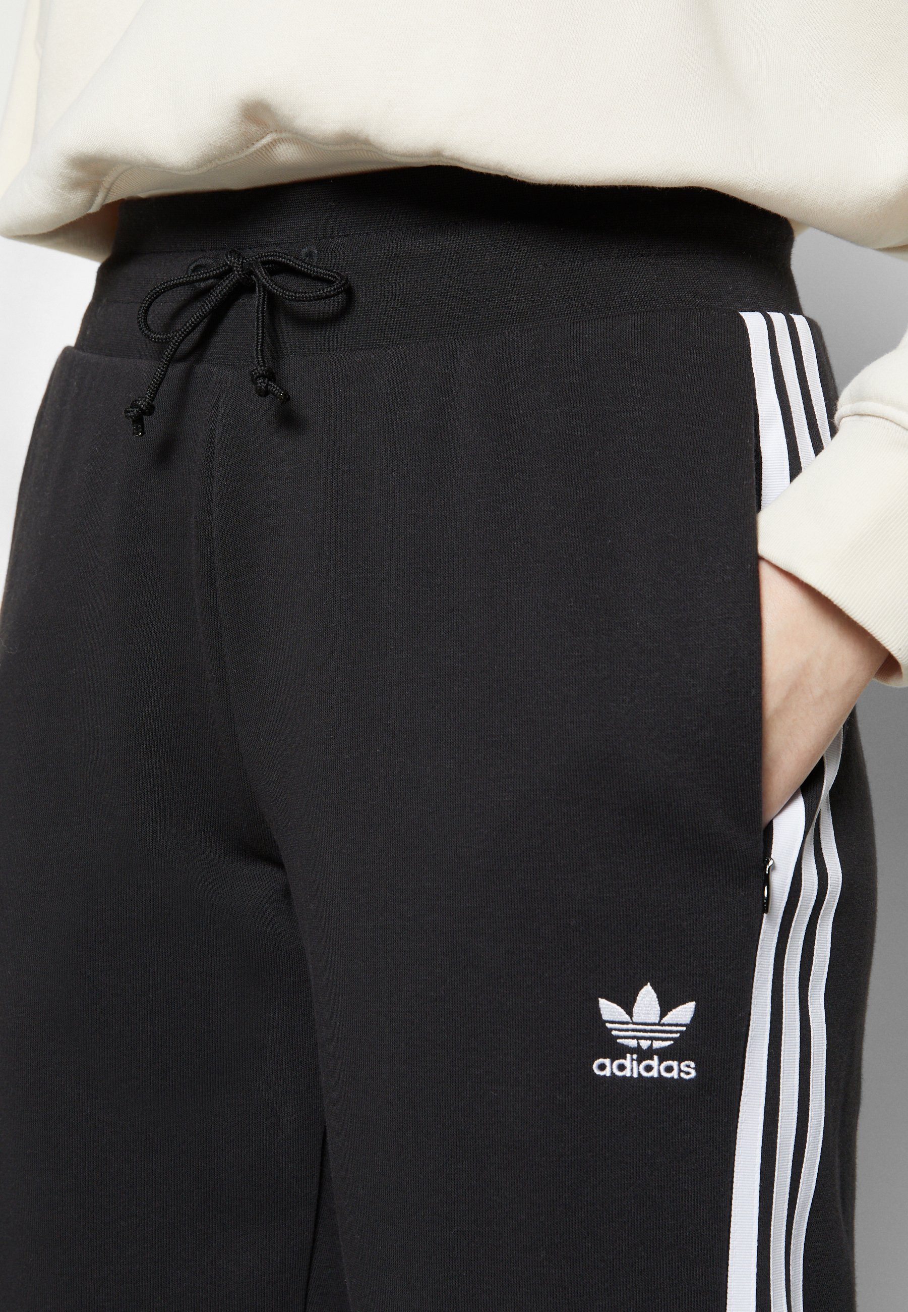 adidas Originals dressipüksid