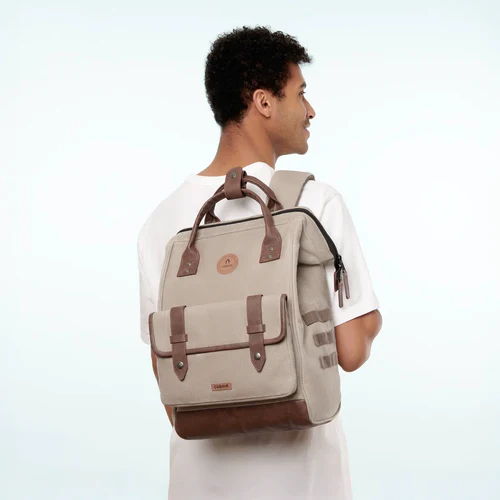 Cabaia Adventurer Medium Ryggsäck med Beige Flik