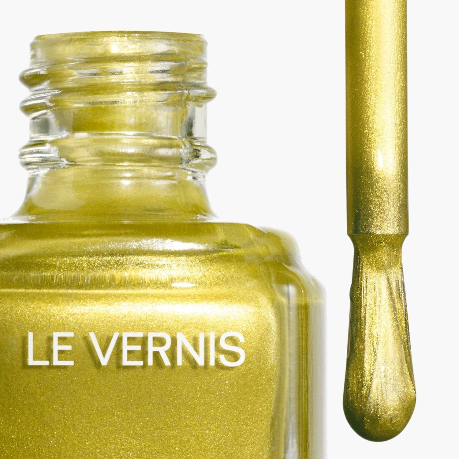 CHANEL nagų lakas LE VERNIS ILGAI IŠLIEKANTI SPALVA IR BLYKSĖJIMAS - 13 ml