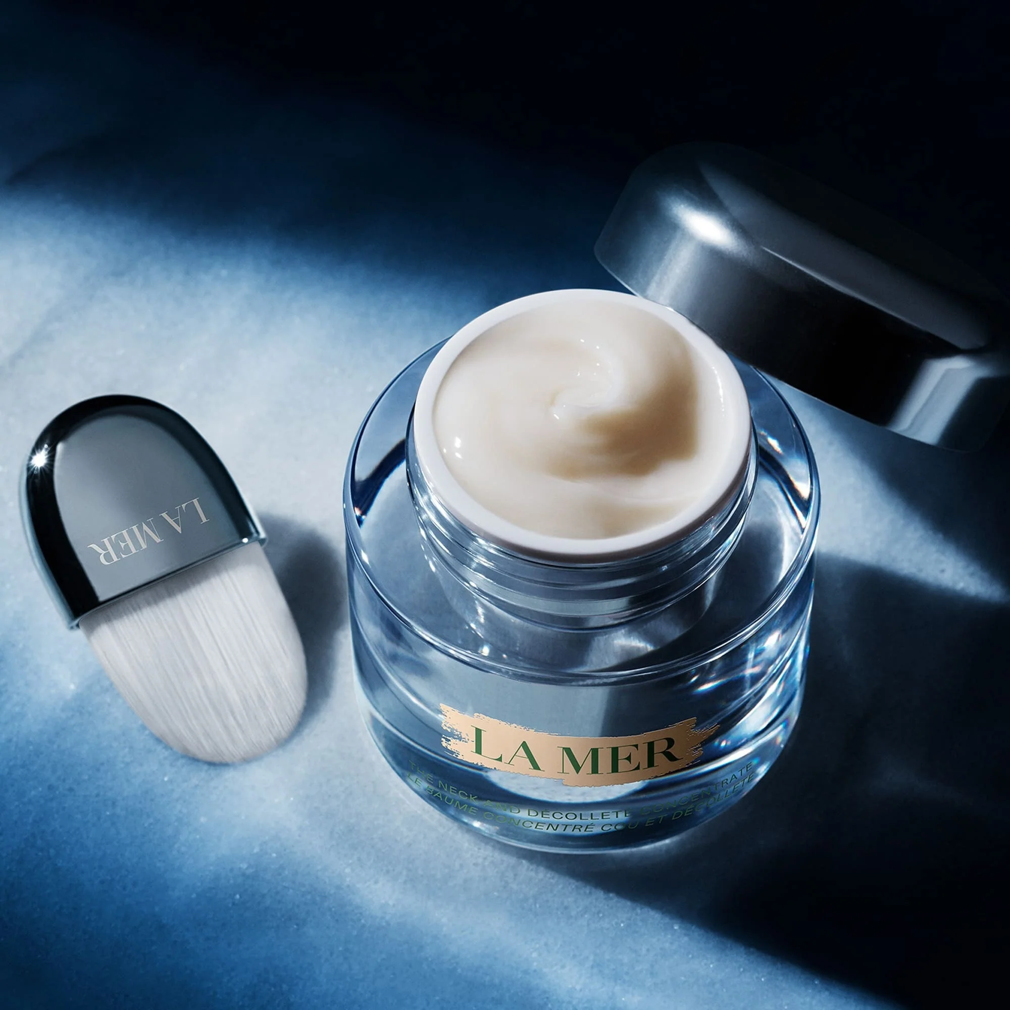 Collezione Corpo The Neck and Décolleté Concentrate - Tratt.collo e décolleté antirughe, Tratt.lifting collo e décolleté
