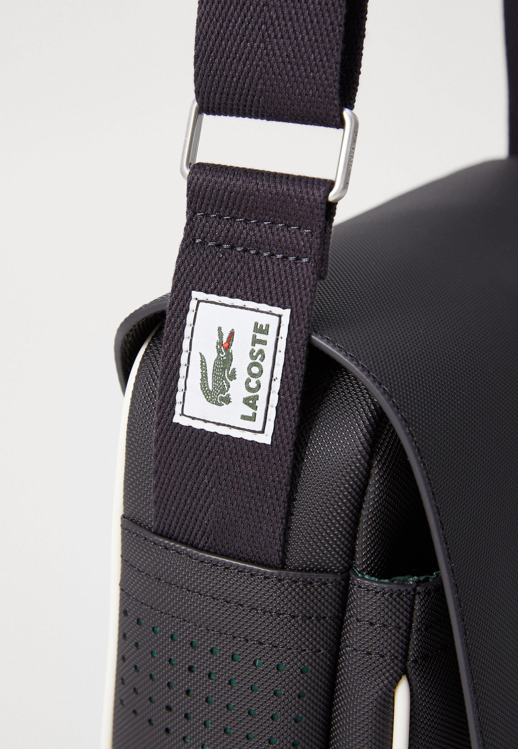 Lacoste MESSENGER BAG UNISEX - Cross body bag - abimes farine