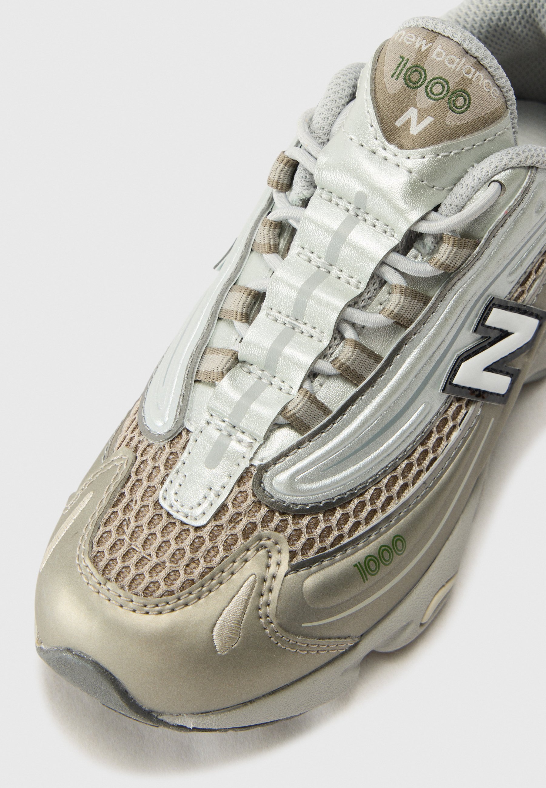 New Balance PV1000 - Trainingsschoen - arid stone