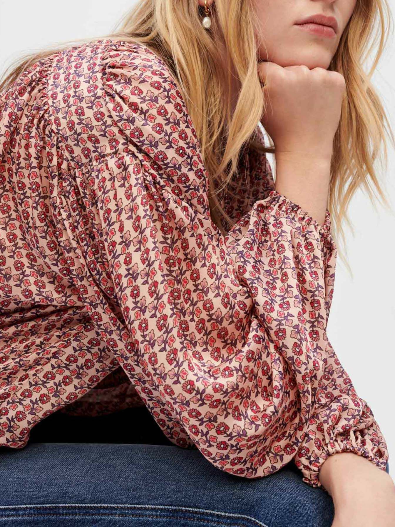 Soepelvallende top met mini-bloemenprint-Mini fleurs rose foncé