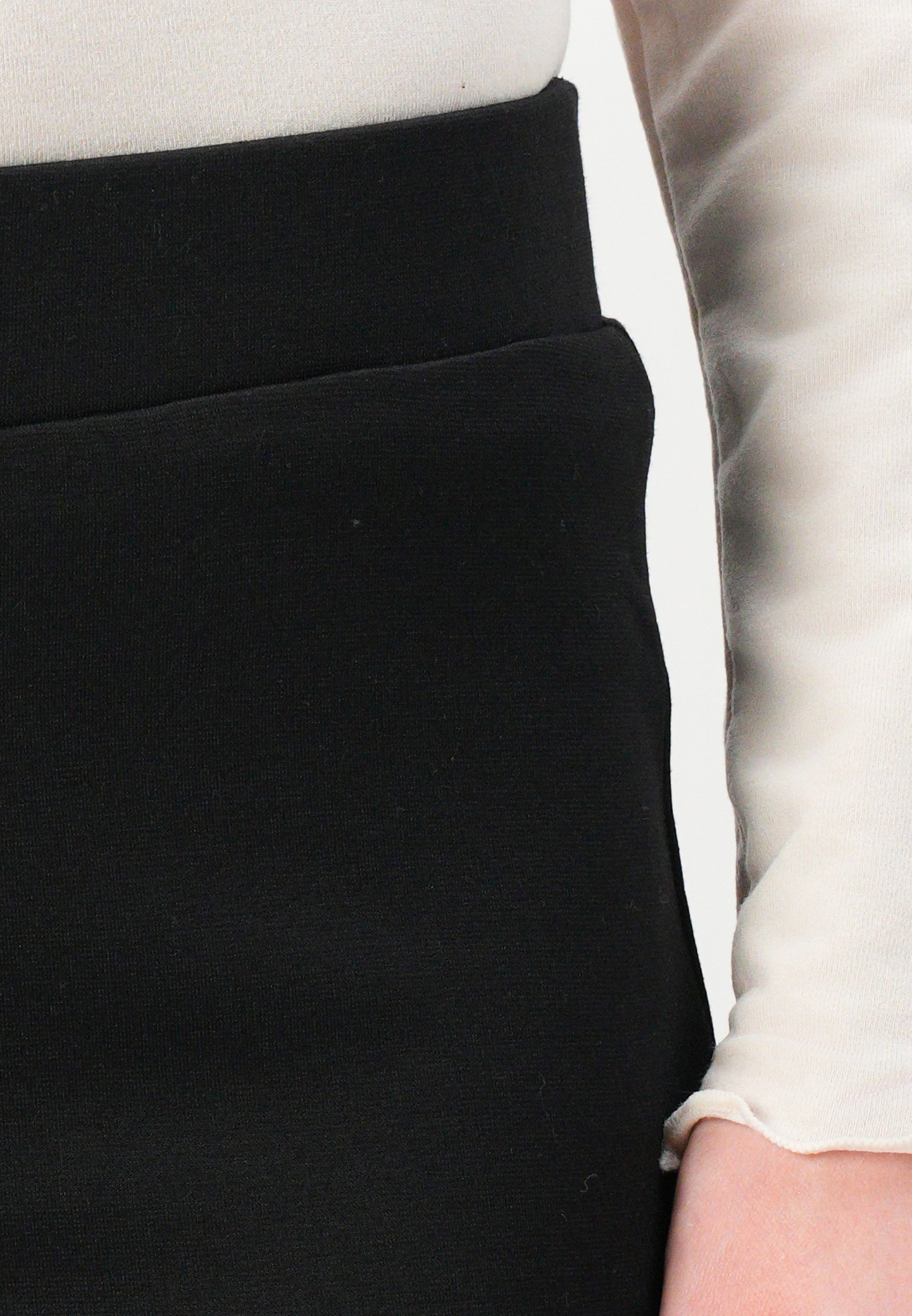 ONLY ONLPAGE LIFE WIDE PANT - Broek - zwart