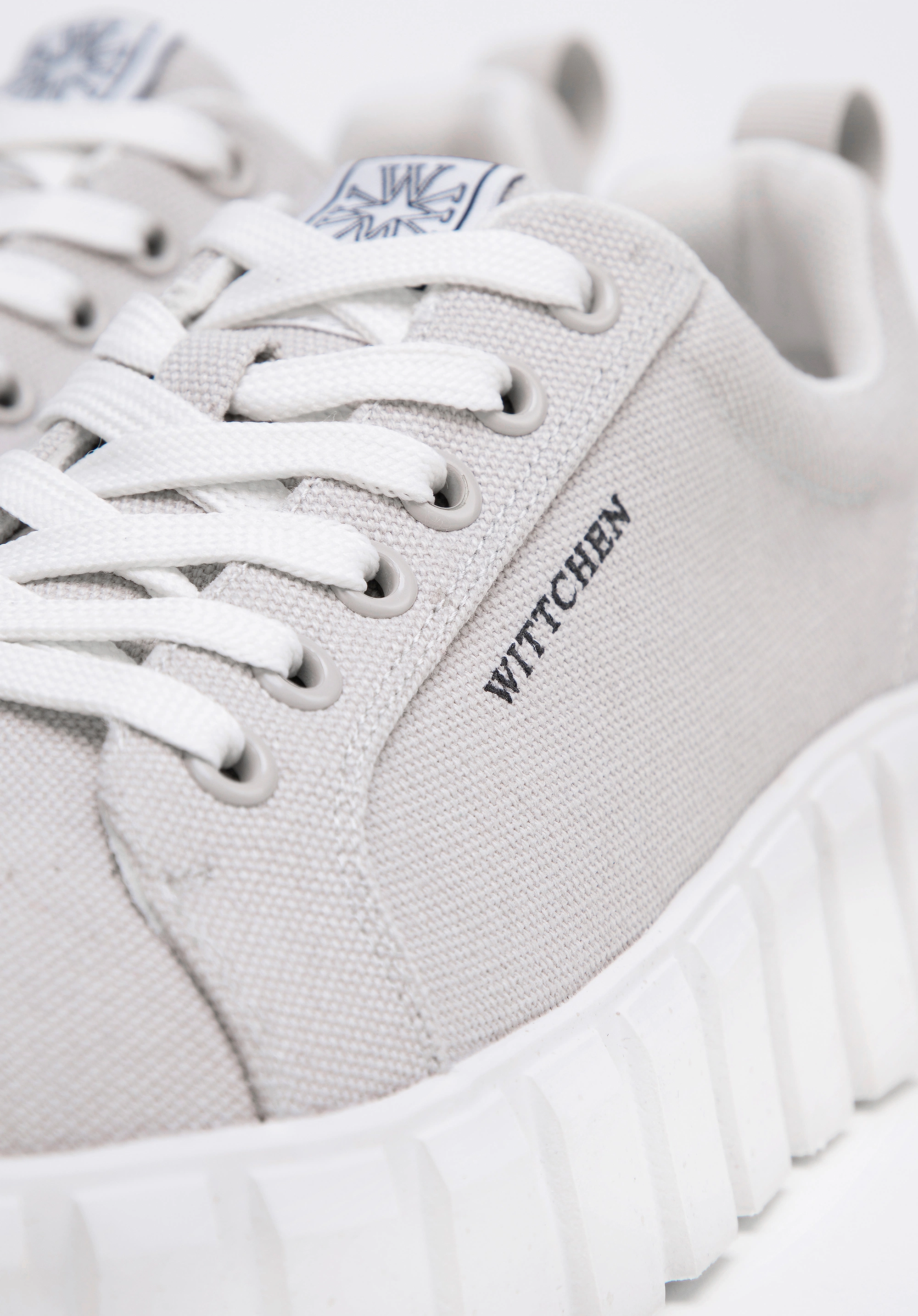 Damskie sneakersy na platformie szare