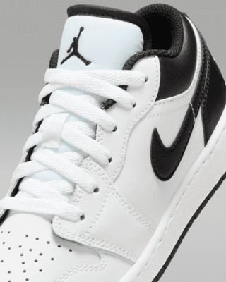 Air Jordan 1 Low Older Kids' Shoes