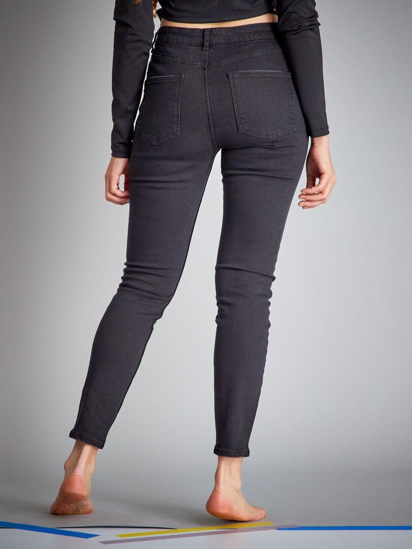 Pantalones vaqueros ajustados - 5 bolsillos - Negro
