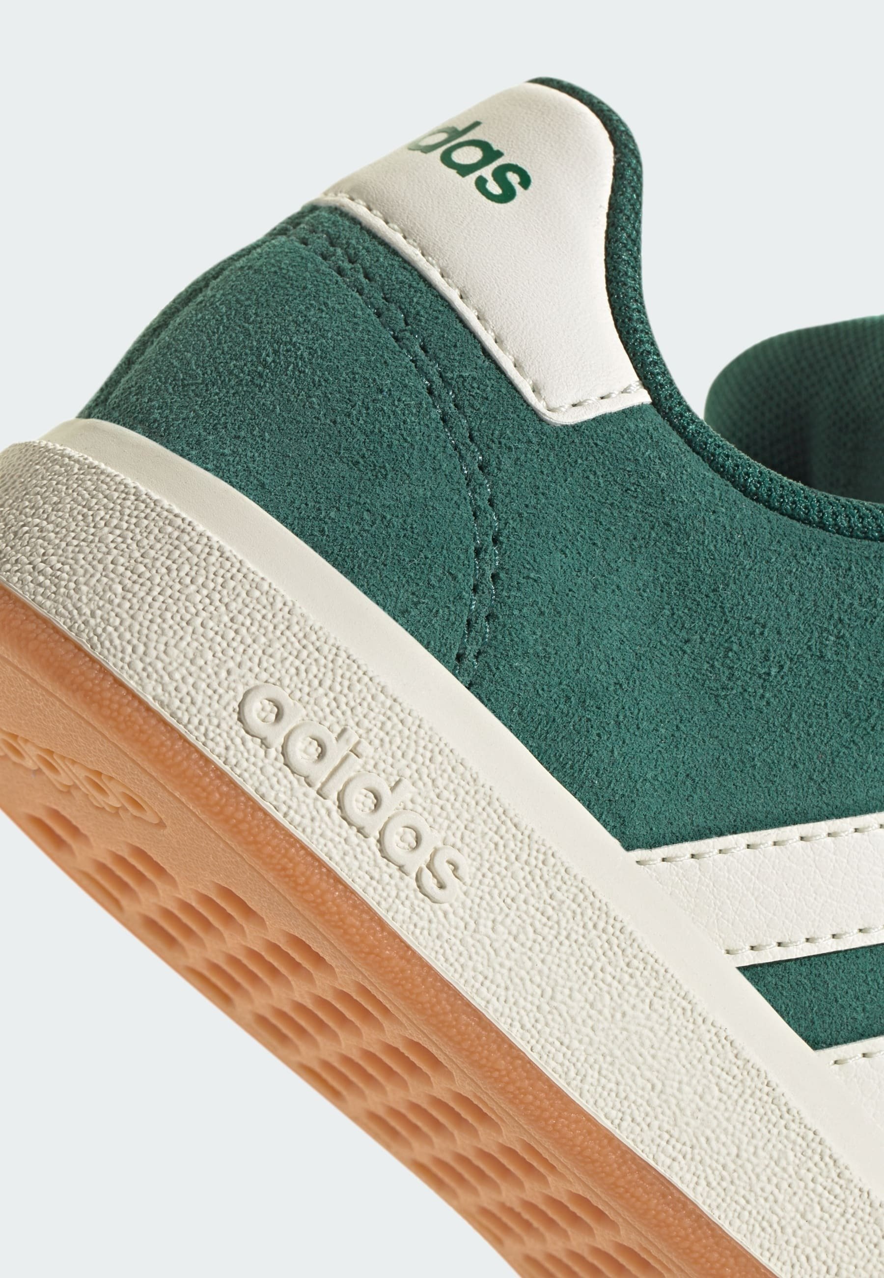 adidas Sportswear GRAND UNISEX - Sneakers - collegegroen off white gum