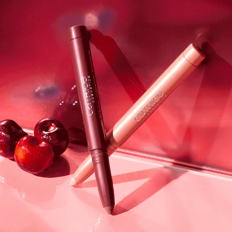 Catrice ETERNAL RED Lidschatten und Kajalstift in einem