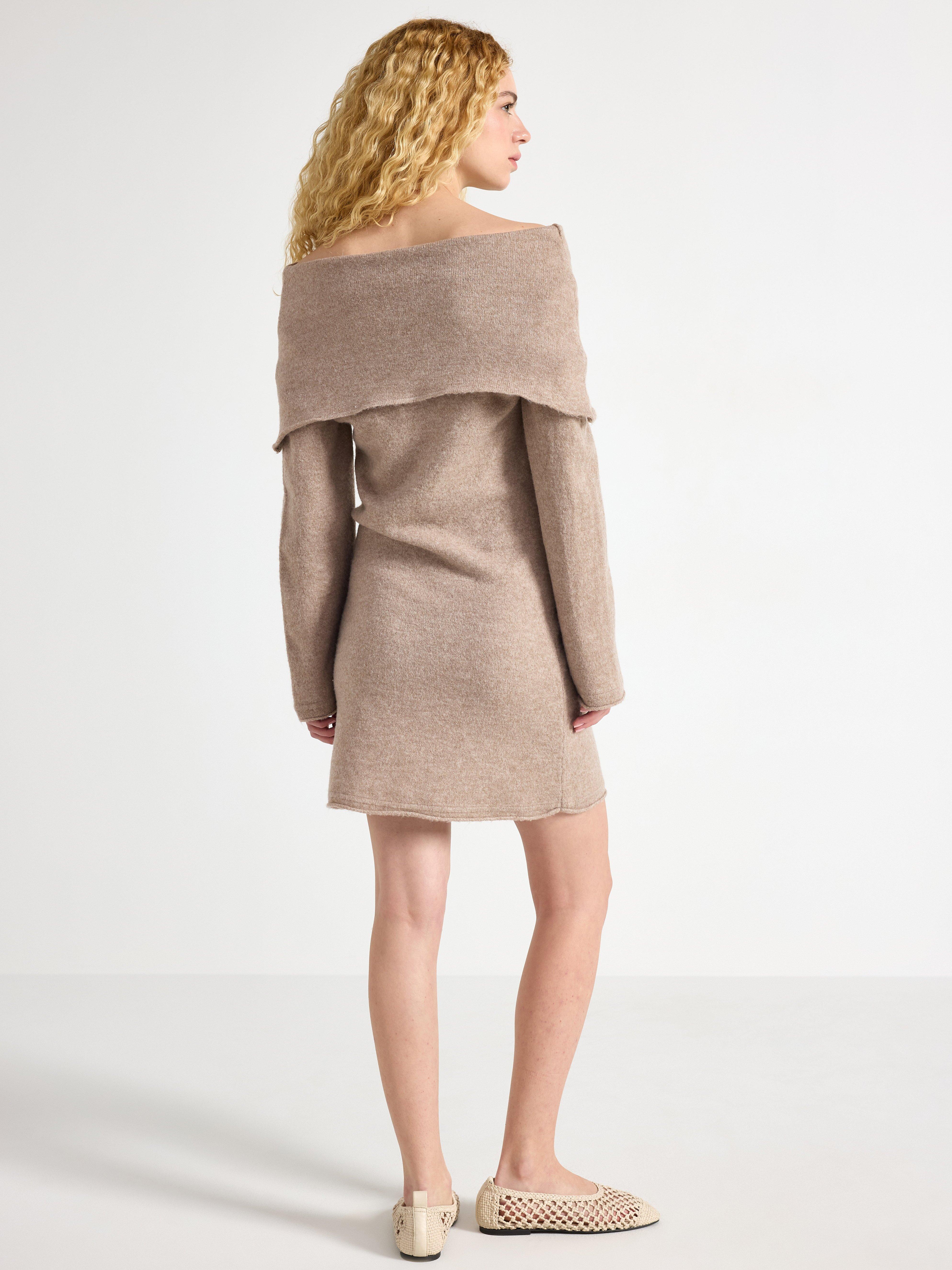 Minivestido de punto color beige