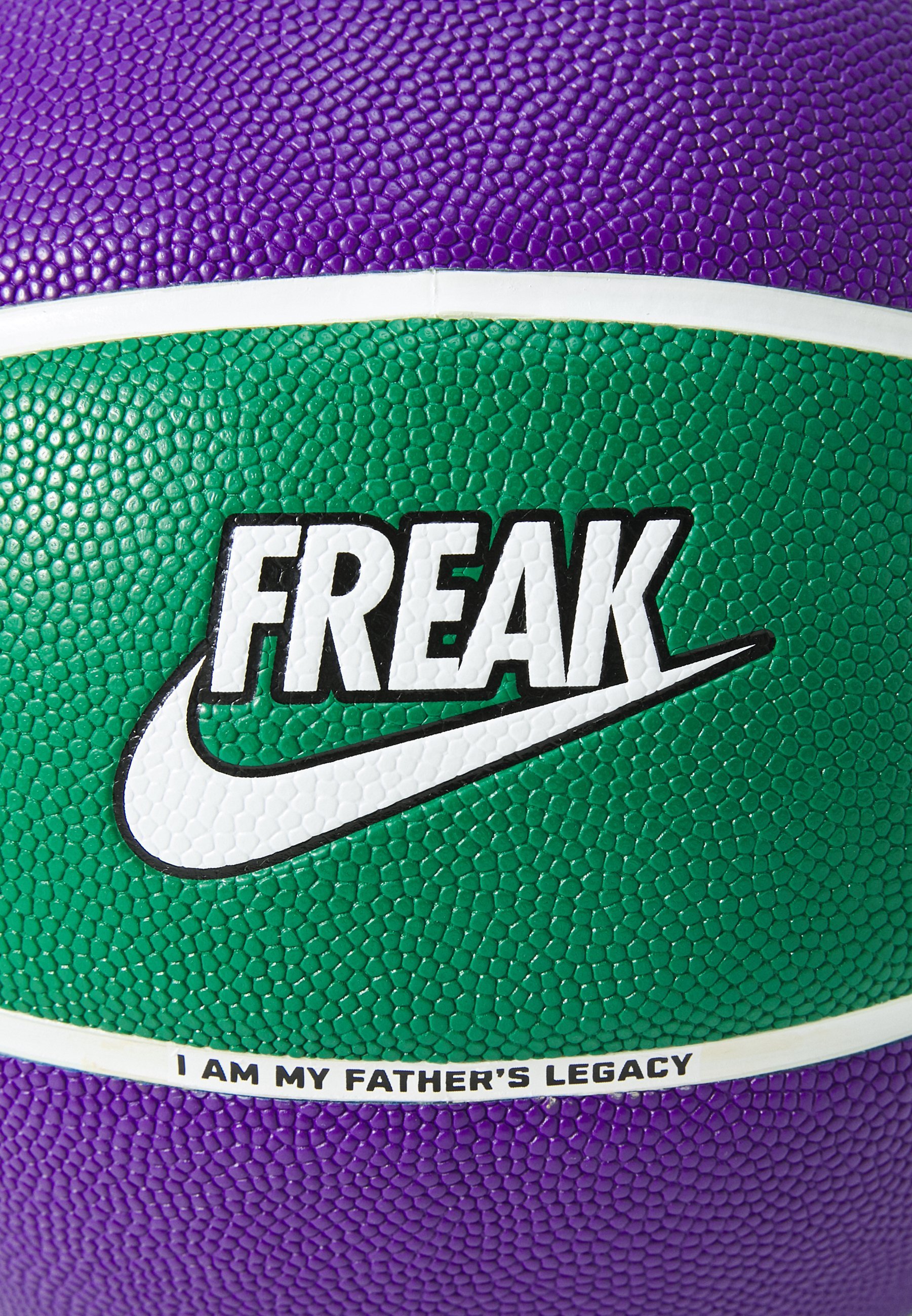 Nike Performance ALL COURT 2.0 8P GIANNIS ANTETOKOUNMPO DEFLATED - Basketbalové boty - silně fialová/bílá/černá