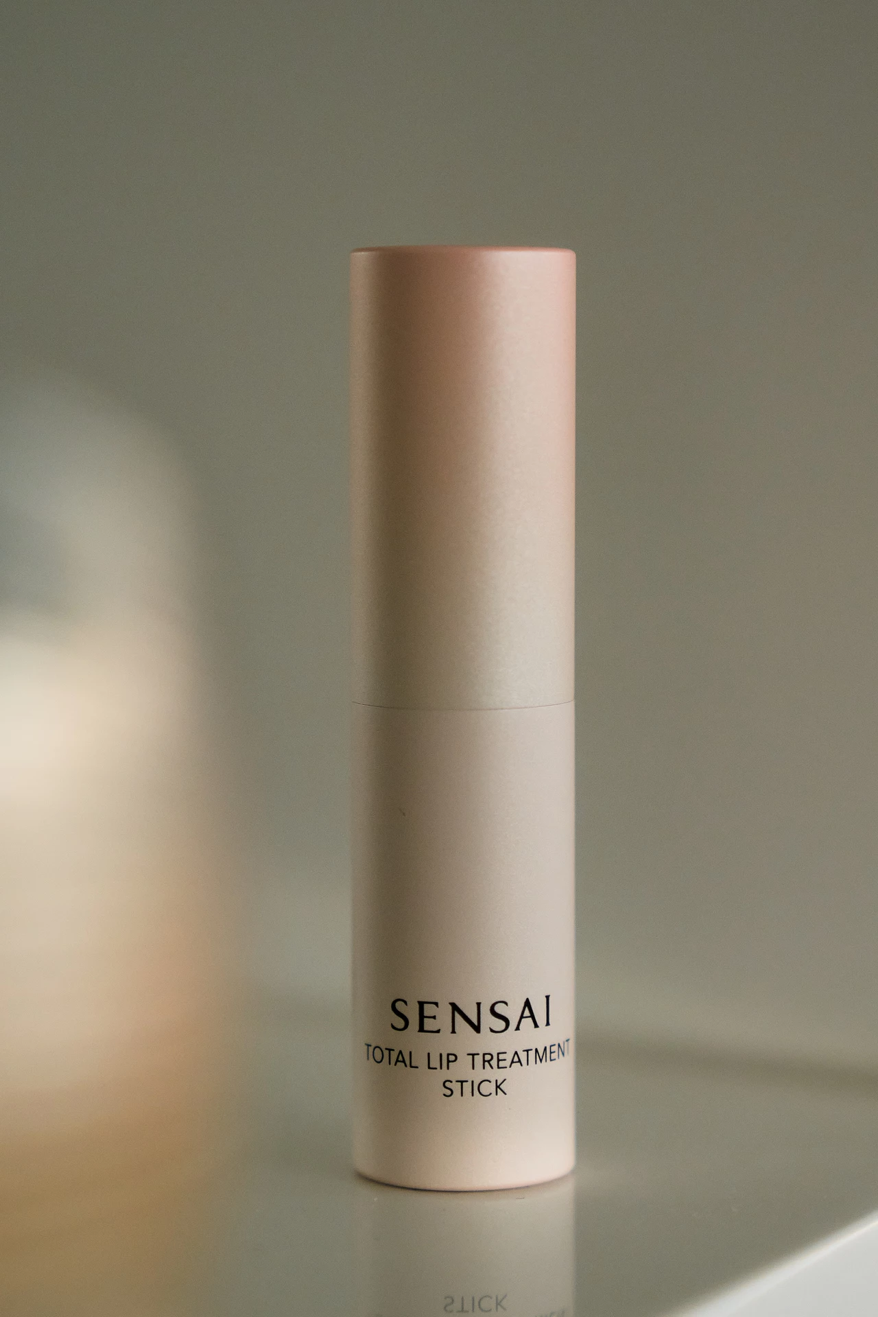 Total Lip Treatment Stick - SENSAI