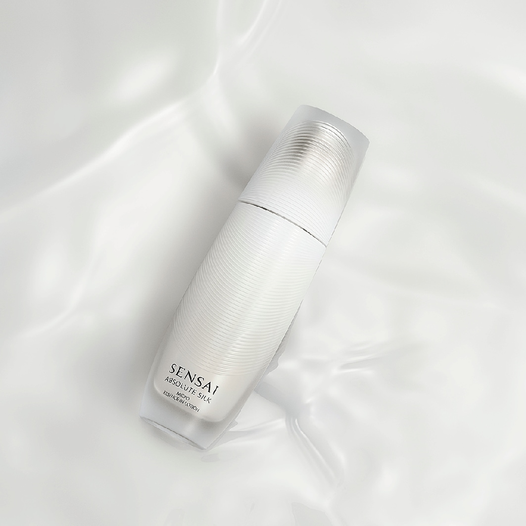 SENSAI Absolute Silk -kasvovoide ABSOLUTE SILK MICRO ESSENCE-IN-LOTION - 125 ml