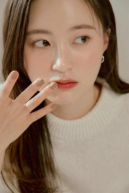 rom&nd Dewy Full Water Tint pitkäkestoinen huulikiilto